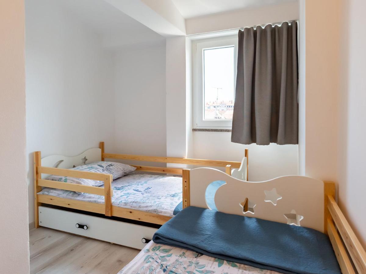 Amoroso Apartment 200M From Sea Poreč Eksteriør billede