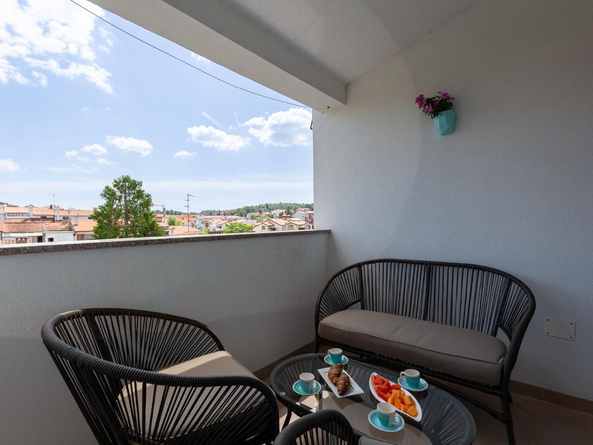 Amoroso Apartment 200M From Sea Poreč Eksteriør billede